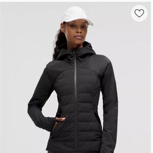 Lulumenon down for it all
Running jacket